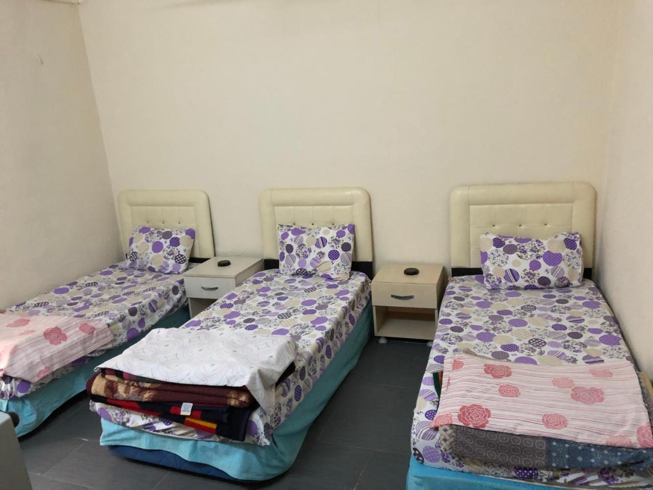 Chambre Triple Économique avec Salle de Bains Commune