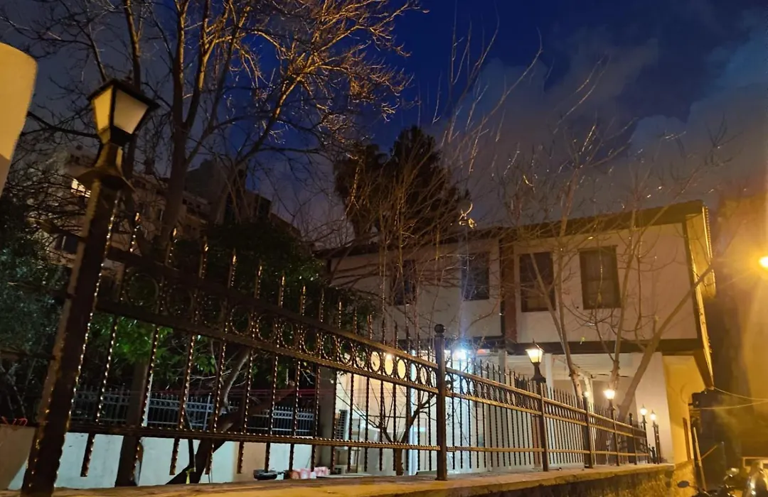 Antique House-1